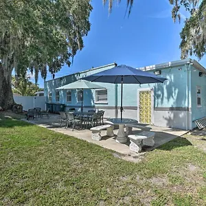 Serene Daytona House With Private Yard! Daytona Beach